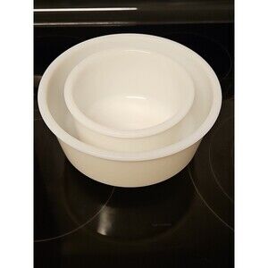 Set Of 2 Vintage Nesting Milk Glass Mixing Bowls Unmarked 9" & 6.5"